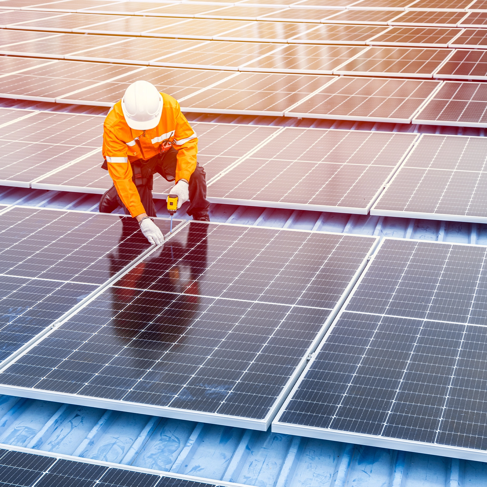 Installation panneaux photovoltaïques hangar industriel – Expertise 2YC SOLUTIONS & ARNAUD ENERGIES